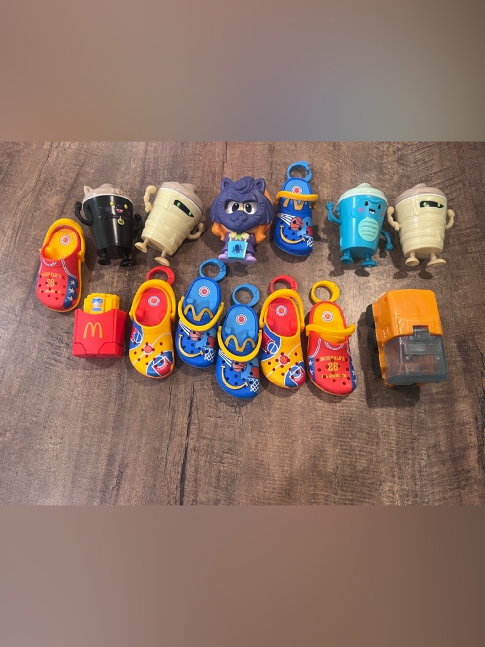 14 fast food toys